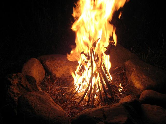 campfire-dancing