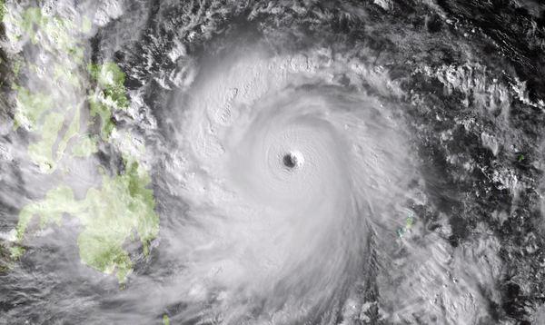 monster-typhoon-philippines-haiyan_73273_600x450